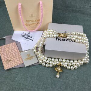 NWT Vivienne Westwood Three Row Pearl Bas Relief Choker in Gold